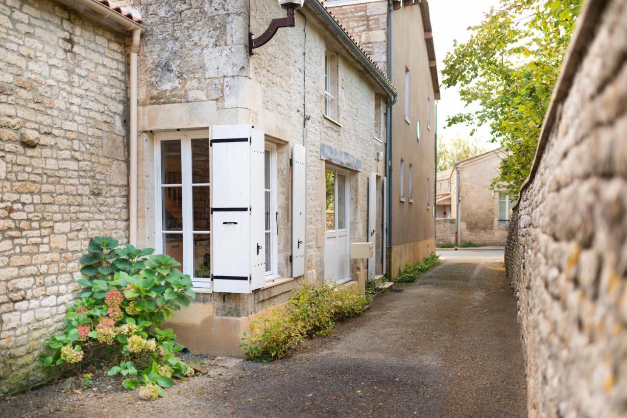 Bed and Breakfast Reves D'Autise Nieul-sur-l'Autise Exterior foto